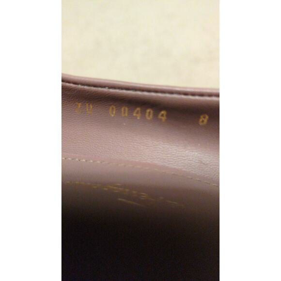 Salvatore Ferragamo Judy Pumps - Picture 8 of 10